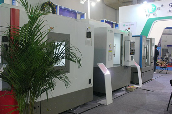 數(shù)控雕銑機,模具雕銑機,立式加工中心,石墨雕銑機-凱博數(shù)控 凱博數(shù)控